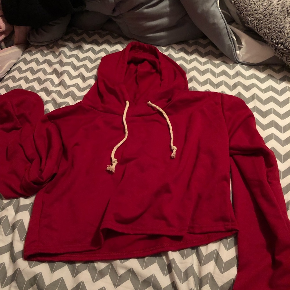 Hooded cropped sweater